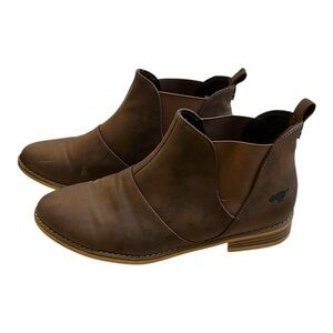 Rocket Dog Women's 9.5 Brown Maylon Ankle Bootie Boot Slip on Chelsea Casual